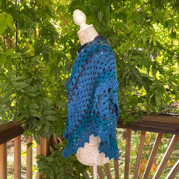 Handmade crocheted shawl shrug sweater. #4 - Picture 2 of 5